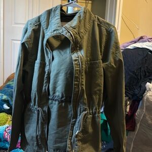 Old Navy size L gently worn cargo jacket army green